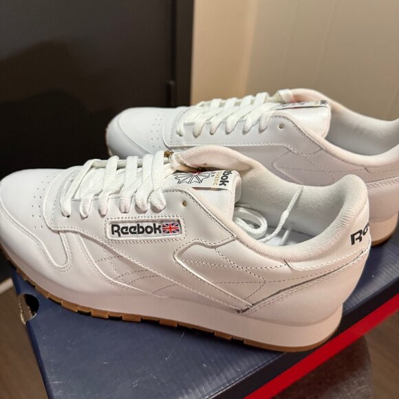 Reebok Classic Leather - Picture 2 of 3